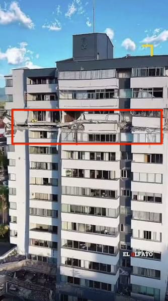 darango_htx's tweet photo. Esto fue en Pereira. Todo el noveno piso de un edificio colapsó. Varios apartamentos de ese piso habían sido objeto de remodelaciones.

Un diseñador de interiores no está capacitado para decidir cambios estructurales. Consulten siempre con un arquitecto e ingeniero. https://t.co/iezpXeuTuw