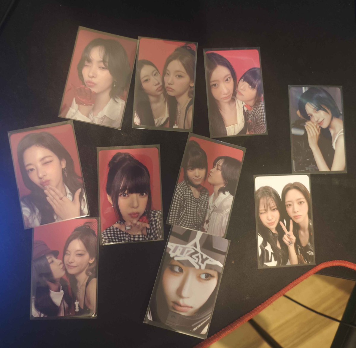 S_Midzy's tweet photo. Je fais gagner ce lot de cartes Itzy pour le concert de Paris,

#RT + #Follow pour participer

Le gagnant sera désigné par tirage au sort, les participations se terminent le jeudi 10 septembre à 18h,

Le gagnant sera annoncé le vendredi 11 septembre (lot à recupérer au concert) https://t.co/8uVxnxoJnO