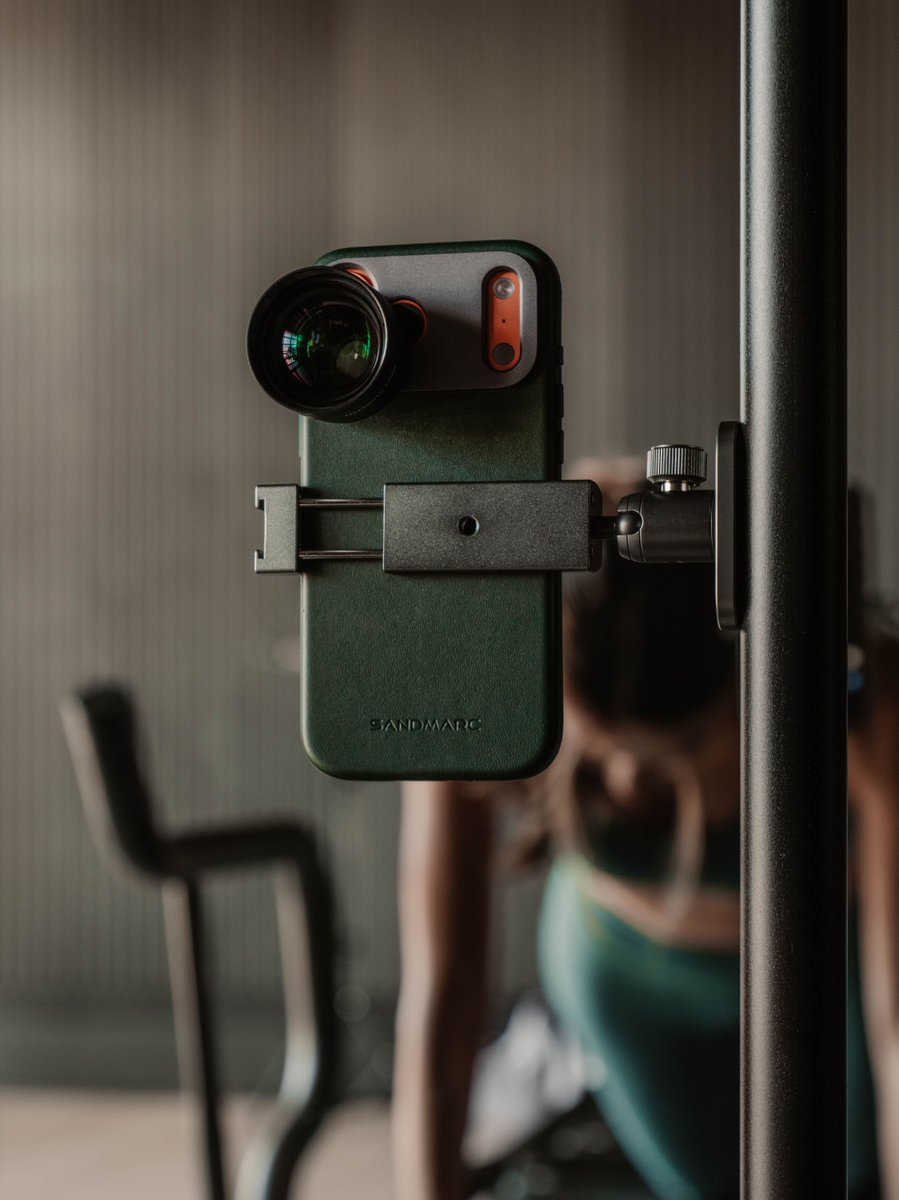 sandmarc's tweet photo. Fitness content creation just got easier. The SANDMARC Active Mount magnetically attaches to any metal surface for hands-free iPhone content from any angle.
#fitnesscontent #contentcreatortips #shotoniphone https://t.co/b2QEfmjKaW