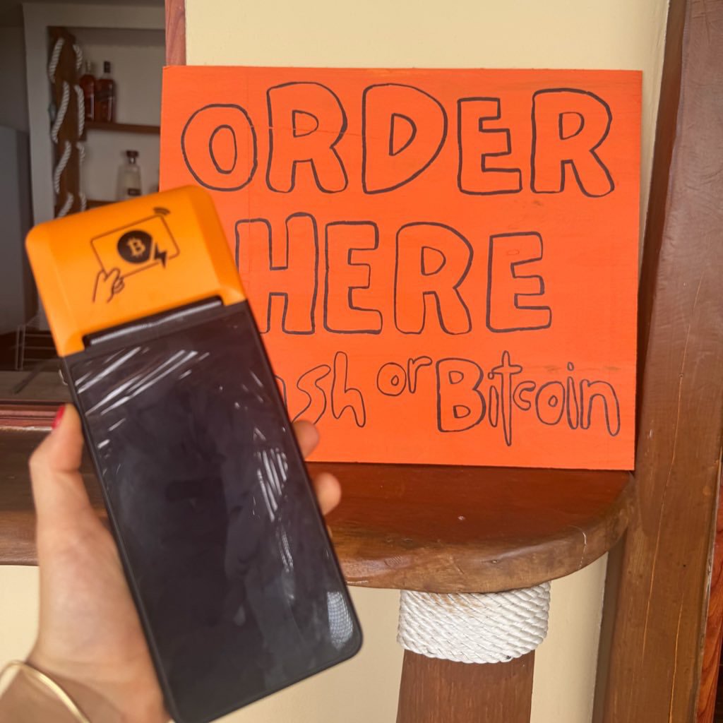 SmithClarixdmb's tweet photo. #Bitcoin it's everything in the future https://t.co/Tg96M28dis