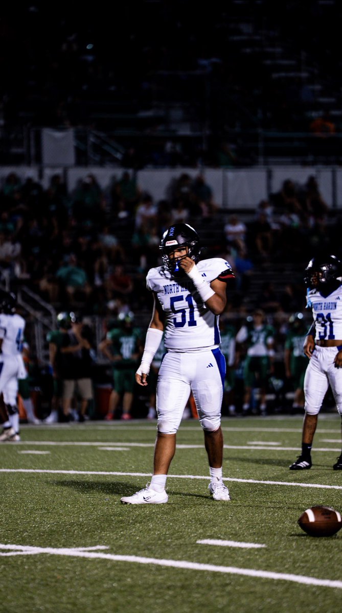 Nick42leonard's tweet photo. My highlight plays from the week 2 Meade county game I finished this game with 14 total tackles and 3 sacks 

6’4 250
https://t.co/x1dIQigZM4 @FBCoachThompson @CoachBakerNH @TomLoy247 @vincemarrow @ArmedPHorce @KYFUTURESTARS @Coach__Jake  @AlPopsFootball @CoachParkerMTU https://t.co/2wdFoQEh7t