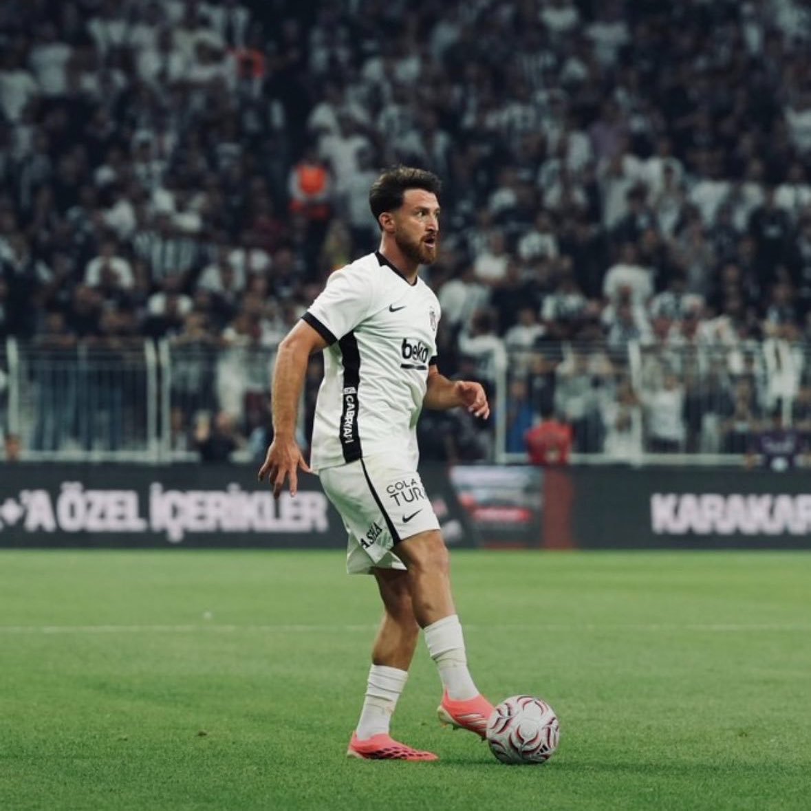 PrimeLacazet's tweet photo. Bir şey diyim mi Rodri alsan bu kadar oynar anca sezonun transferi hiç böyle bir performans beklemiyordum.

Yüreğine sağlık Salih Özcan. https://t.co/GuaODl7KRi