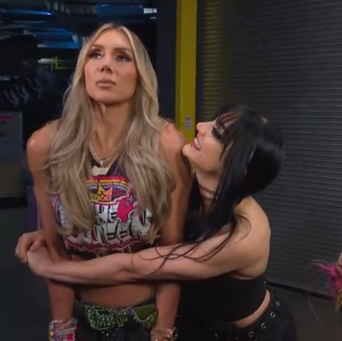 gay4charlotte's tweet photo. Charlotte Flair: "I love my personal space"
Tatum Paxley: "I love your personal space too" 🥰 https://t.co/wU3ik6i6yE
