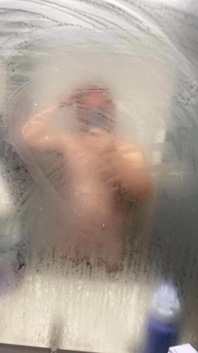 Steezy2Badd's tweet photo. You know what you want 💦😛
#kinky #daddydom
#piss https://t.co/Z3HGE6IXSs