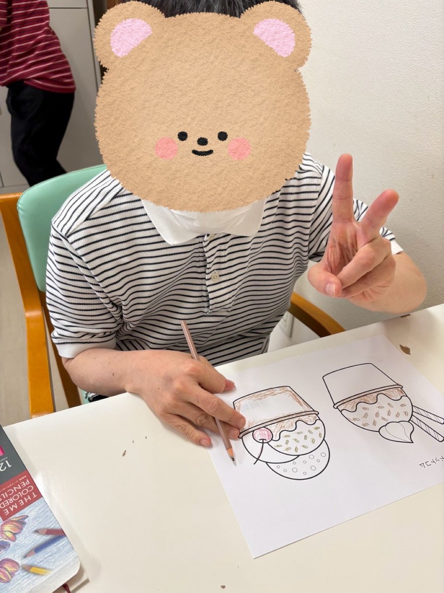 akiwa_kai's tweet photo. セサミ・みやざきです('◇')ゞ
土曜活動の様子です。
「ぬりえ」をして楽しみました。
色鉛筆で、筆圧を変えて上手に塗る
スタッフさんもいました。
思い思いの作品が出来ましたね('ω')ノ
お昼のお弁当も土曜活動の楽しみの一つです( *´艸｀) https://t.co/8DU1nZ6rDV