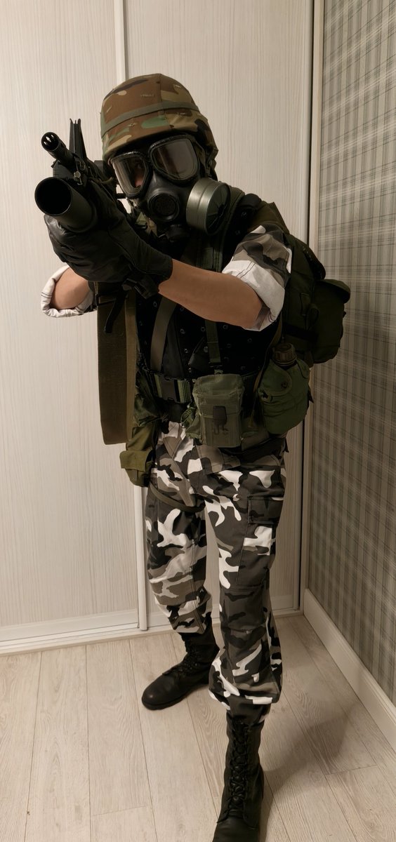 WarpSyncTeam's tweet photo. A huge congratulations to our Discord member Benito_Carbone for winning our Adrian Shephard cosplay contest! For those who missed it, the first photo here will be used as a reference for our official key art. 

#cosplay #op4 #halflife #modding #valve #adrianshephard https://t.co/J5bofaAGu2
