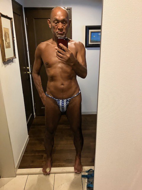 ryo7fundoshi's tweet photo. 今日から9月、なかなか快晴にならないね、日焼けも終わりかな？ https://t.co/yDQLySzO3i