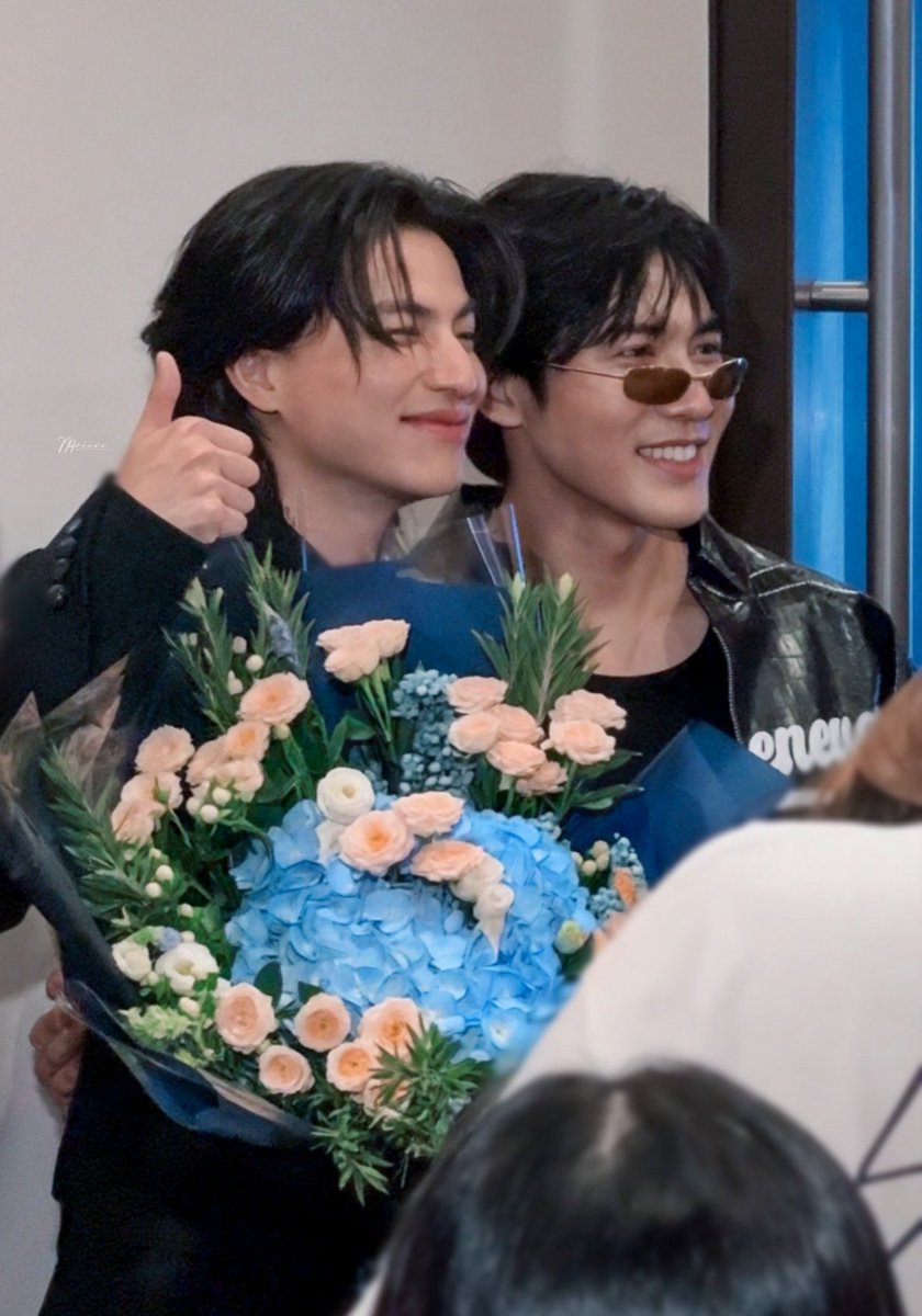 yellowidelia09's tweet photo. I just miss them so much 🥹💕
#GulfKanawut #SmithPaswitch https://t.co/Hw9BiK6OCP