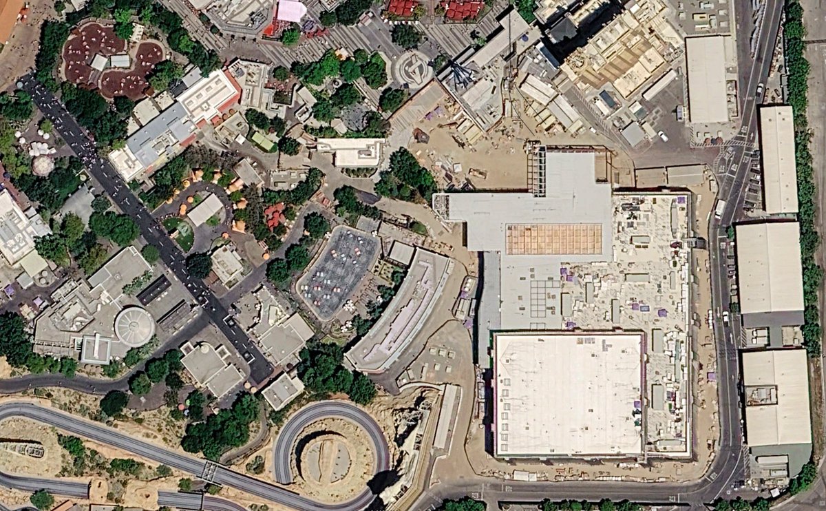 Mouskegamer's tweet photo. Google Maps Pro just released a batch of new aerials of the Disneyland Resort area! These were captured on August 1st, 2026.

Here's a thread of what we can see starting with the new Avenger's Campus walkway and Infinity Defense show building! 🧵 https://t.co/ma6gpftU6N