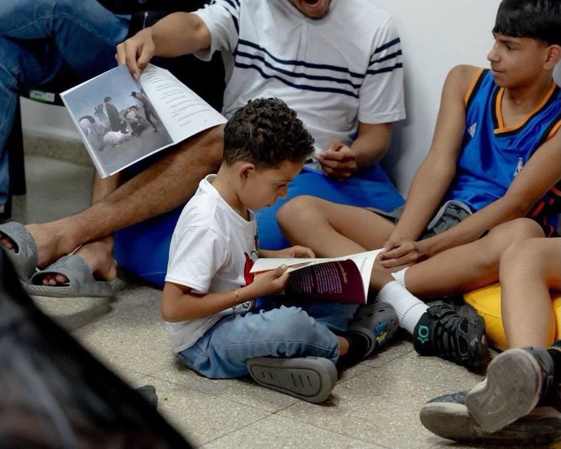 minculturave's tweet photo. En el campamento transitorio de la Misión Cultura en la parroquia Altagracia, niñas, niños, jóvenes y adultos vivieron una tarde de lectura entretenimiento y reflexión. https://t.co/wIP0mySL6S