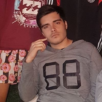 gutocrvg10's tweet photo. @Enzo_Privitelli @Gabrieljunque Kkkkkkkkkkkkkkkkkkkkk https://t.co/LPCsfGwKna