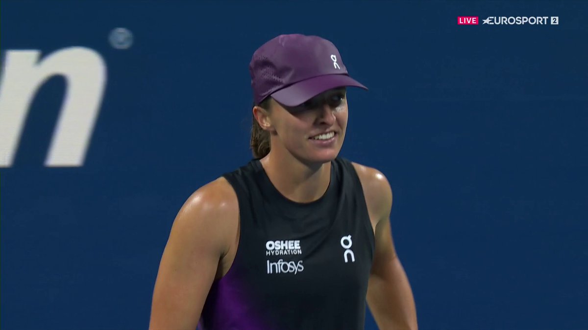 Eurosport_PL's tweet photo. Jak dobrze widzieć ten szeroki uśmiech 😁

#JazdaIga #USOpen https://t.co/K1F6Jn6UG0