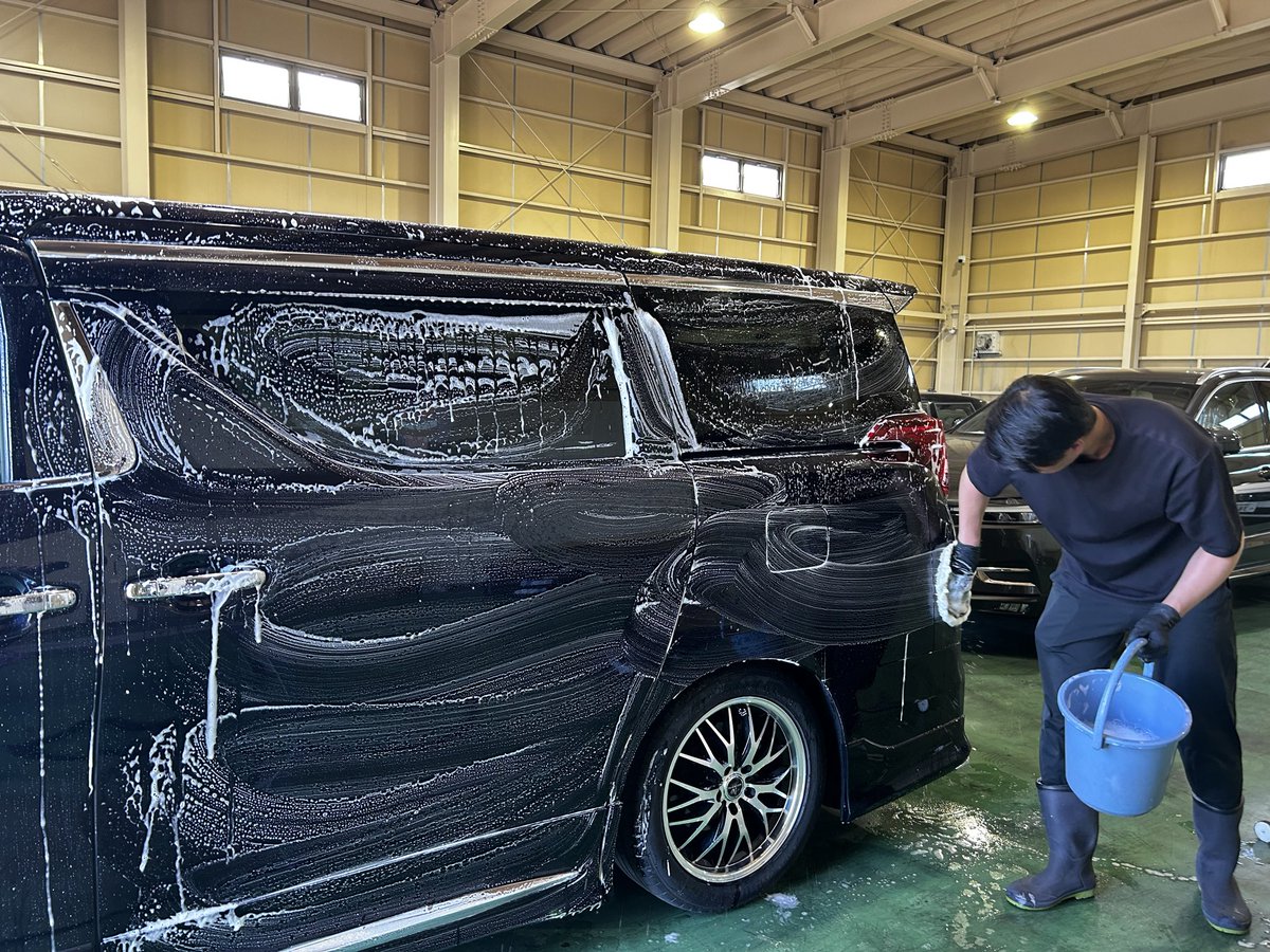 carshopEDEN's tweet photo. おはようございます🌞
500円手洗い洗車の車屋です🚗

✔ 何回目でも500円
✔ プロが一台ずつ丁寧に手洗い 
✔ 予約制で待ちなし

ちょっと車汚れてきたな…と思ったら
お気軽にご予約ください✨
#名古屋 #洗車 https://t.co/vIABkCy4NC