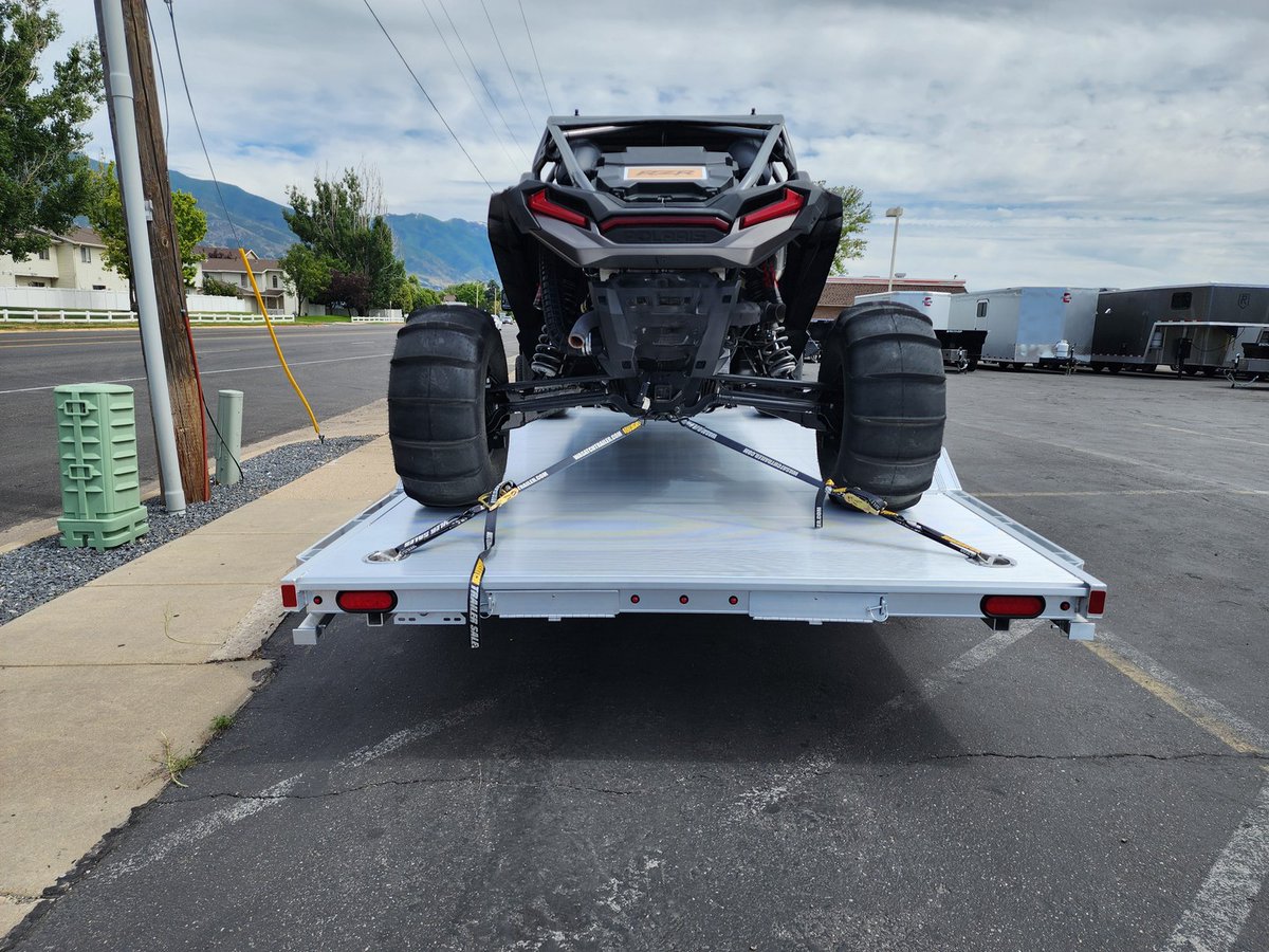 MerrileeDzrxfy's tweet photo. The Aluma WB15H-S-EL-DOF-R-RR-RTD features a axle, 15-inch wheels, drive-over fenders, and two 7-foot aluminum ramps. Check out our inventory. https://t.co/VcdrCLIdeN