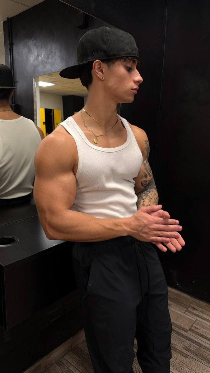alphamattiaa's tweet photo. Your bank account looks better when it's bleeding for me. Open it wider, beta.

#Findomdrain #payalpha #cashmaster #cashslave #realmaster #godalpha https://t.co/0au1CxSeNa