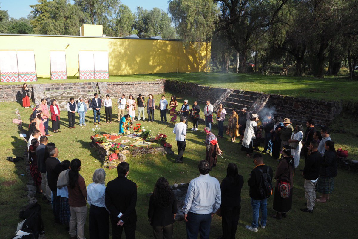 RobertoDeLeonHu's tweet photo. Teotihuacán es sede de la Reunión Regional de Consulta rumbo a la 8° Foro de los Pueblos Indígenas en el @IFAD, junto a #RITA, #FIAY y #FIDA. Destacamos que los conocimientos tradicionales y métodos productivos de los pueblos que son fundamentales para la alimentación mundial https://t.co/e9g8k8SKXe