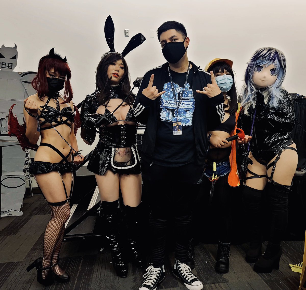 MindlessBoredom's tweet photo. #Fanime2023 https://t.co/5RUnTnCr3o
