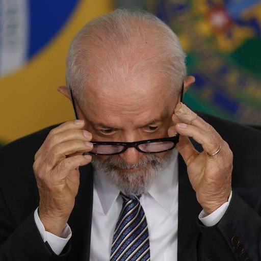 republiqueBRA's tweet photo. 🚨 💬 Canal de WhatsApp de Lula, candidato à reeleição, não foi informado no registro de redes sociais da candidatura disponível no site do TSE. https://t.co/6jyruS0V0I