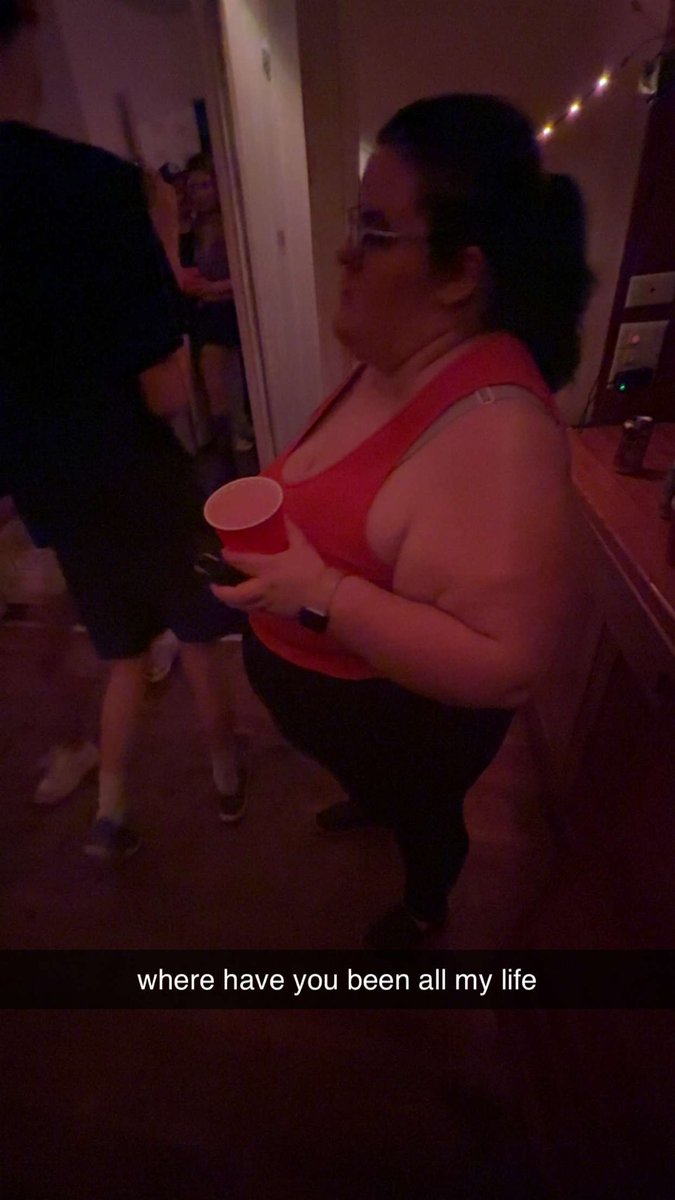 swissoutpdruski's tweet photo. throwback when my boy went to his first party freshman yr and snapped me this #whale https://t.co/F34fLIY5sh