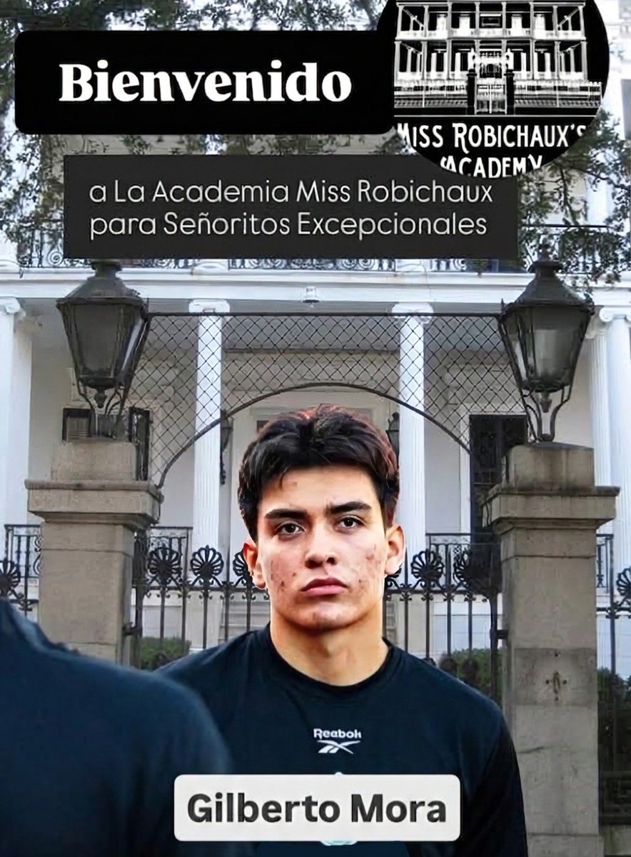AHS_Mania's tweet photo. Feliz regreso a clases a nuestro jugador supremo
#AHS #GilbertoMora #Morita #Coven #americanhorrorstory #AHSCoven #RegresoALasAulas #RegresoAClases https://t.co/GLbTjRhsXf