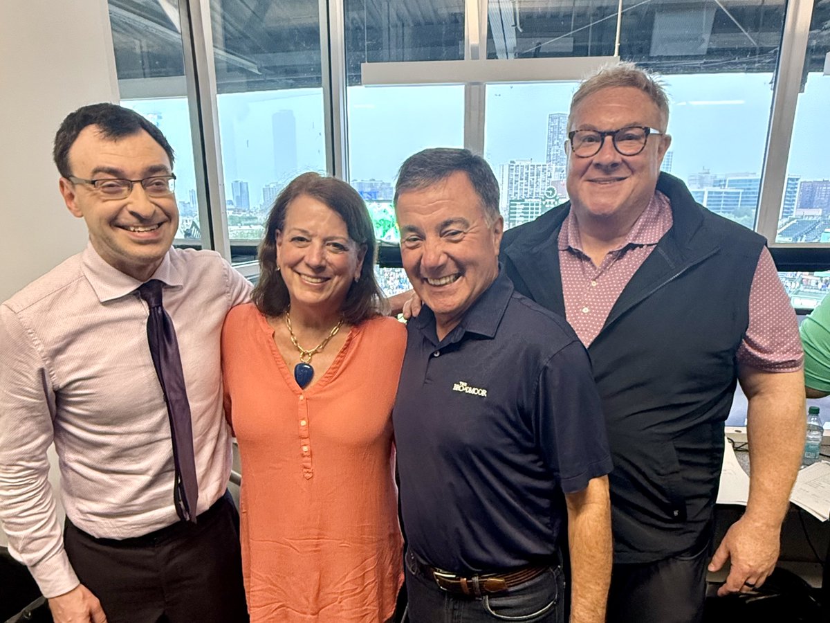 franfraschilla's tweet photo. Great birthday weekend in Chicago with my wife and great friends, Jon Sciambi and @jasonbenetti. And my buddy @OU_MBBall @PorterMoser would have been upset if I didn’t stop off at @portilloshotdog for some Italian beef. https://t.co/hwZWJRaxwv