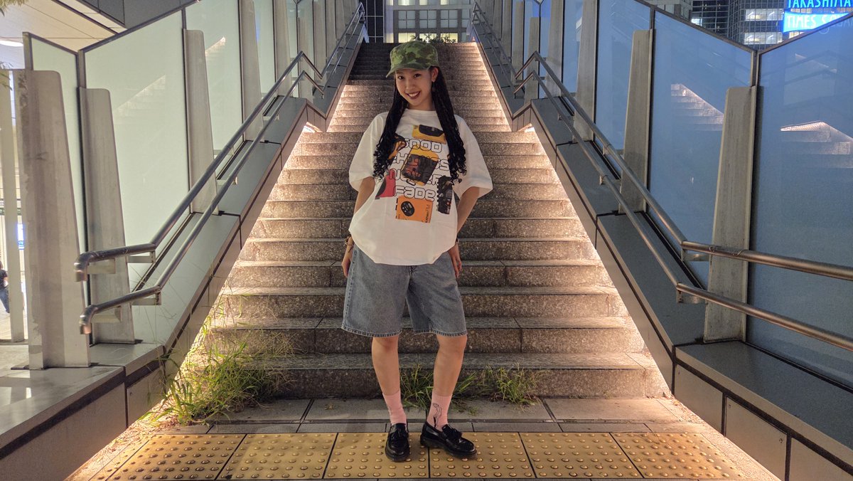 FunkyRizm's tweet photo. GOOD THINGS NEVER FADE / WHITE https://t.co/tNz7H0LuTY
@FunkyRizm
model / yudu
#fashion #ファッション #ストリートファッション #ストリート系 #ストリートコーデ #streetfashion #streetstyle #ストリート男子 #ストリート女子 #服好きな人と繋がりたい #お洒落さんと繋がりたい https://t.co/IAdjqQQeKq