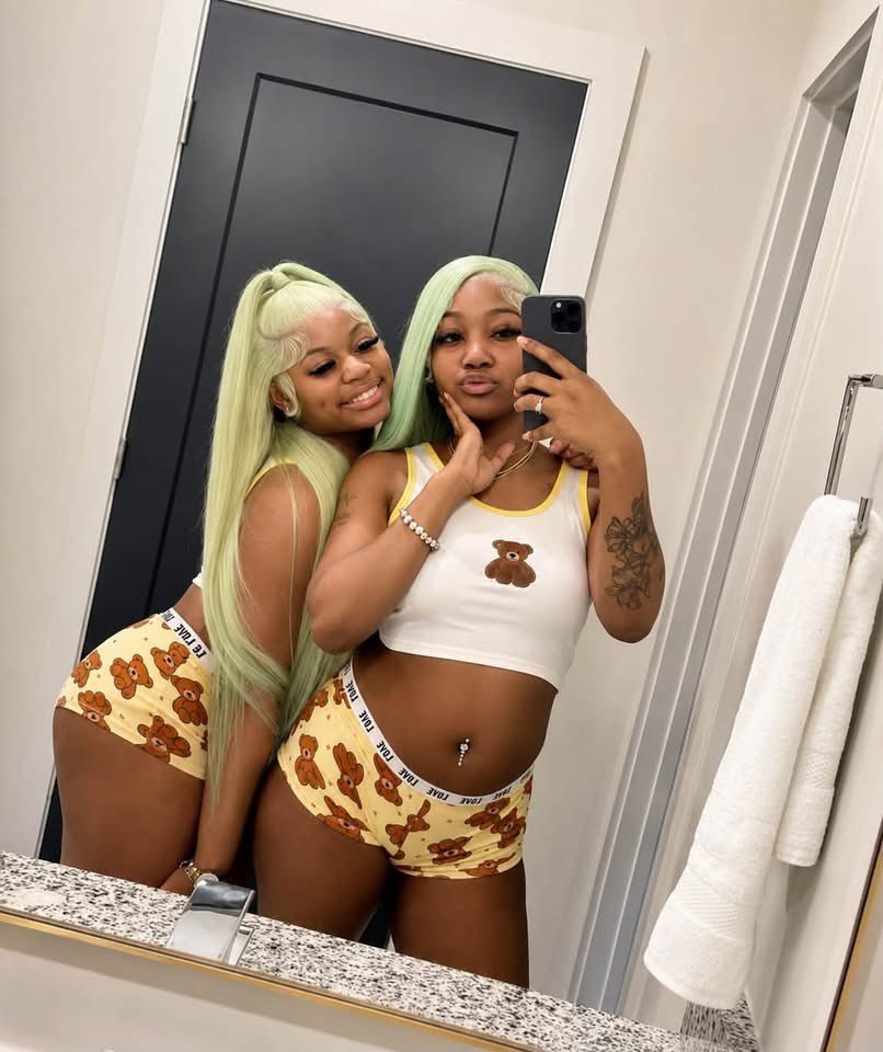 layxsnv's tweet photo. Let’s get matching pjs and have a girls night 💕🤞🏽🍿 https://t.co/M49BrEOJCi