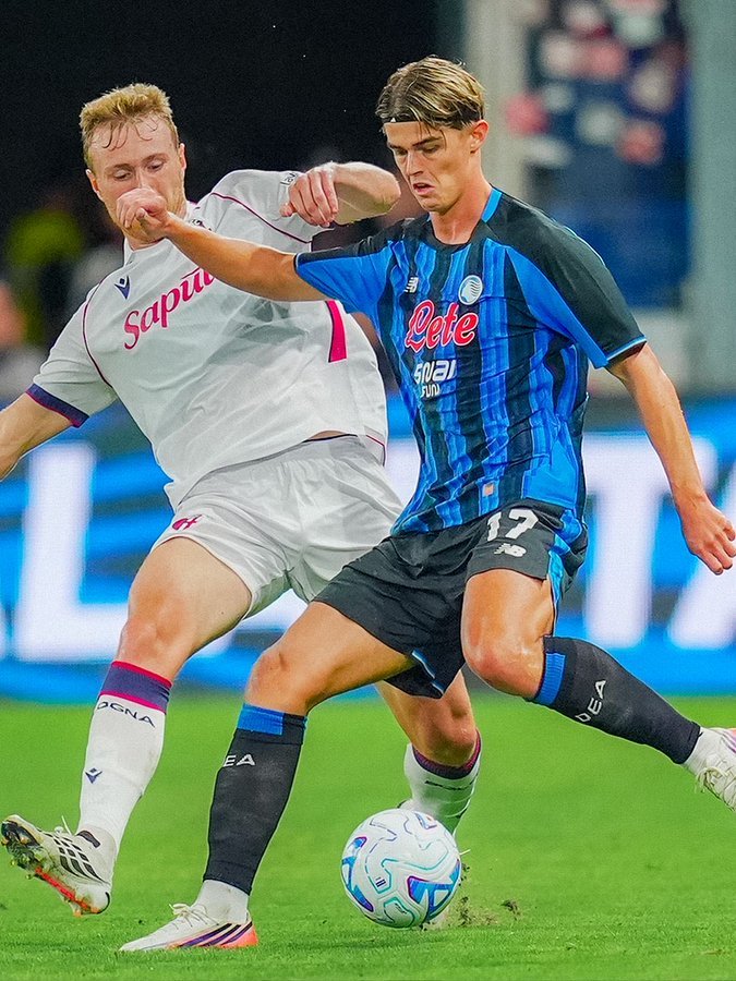 FTItaliano__'s tweet photo. ⏱️ FINAL | #SerieA 

Atalanta 1️⃣-0️⃣ Bologna 

⚽️ Samardzic (1-0)

La Atalanta se lleva la victoria con un gol de Samardzic en el 90+6'. Fue mejor el Bologna, pero le faltó claridad arriba. Pleno de victorias para los de Sarri. El Bologna sigue sin puntuar. https://t.co/uSwmG94Ftx
