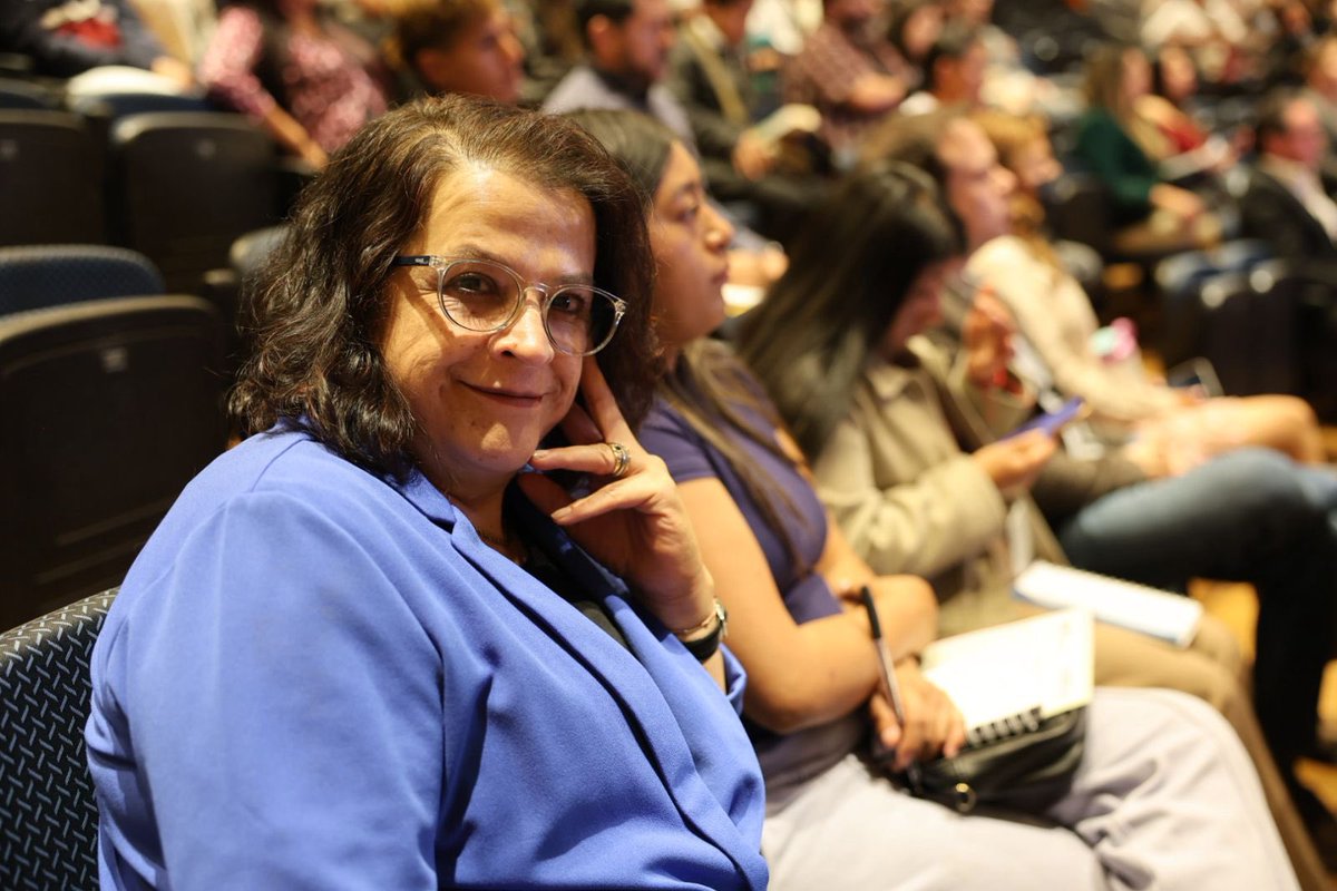 ces_ec's tweet photo. ➡️ Al evento también asistieron los consejeros académicos Paúl Medina, Carmita Álvarez y Catalina Vélez. https://t.co/3M4qsx6xXJ