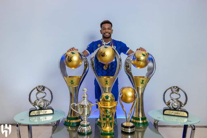 MnbrAlhilal's tweet photo. 🚨🚨🚨🚨🚨🎙️ علي البليهي:

"اليوم أنا اغادر الهلال وأنا رافع راسي." 💙 https://t.co/agOiTLxWQV
