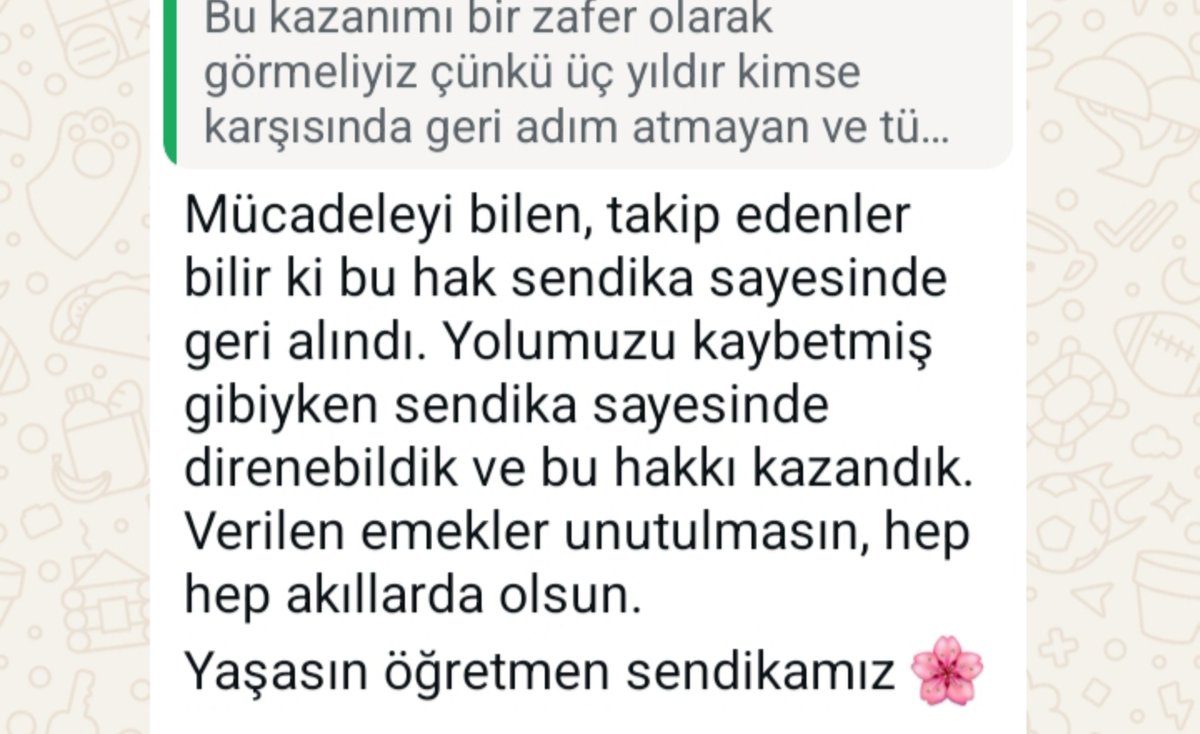 ogretmensendika's tweet photo. Mülakat mağduru öğretmenlerin mücadelesinin kazanımı bugün tescillendi.

Arkadaşlarımız, kamuya atanma ve geçiş sürecinin ilk aşamasında iki ile yerleşti: İstanbul ve Şanlıurfa.

Bu kazanım, öğretmenlerin birlikte verdiği mücadelenin sonucudur. Sendikamız, geçiş yönteminin sağlıklı ilerlemesi ve kazanımın çeşitli bahanelerle geri çekilmemesi için zaferi kısık sesle duyurdu.

Ama artık söylemenin zamanı:

Yüzlerce insan, yüzlerce aile, memleketin dört bir yanında aynı sözü birbirine söylüyor:

Yaşasın Öğretmen Sendikası!

#MücadeleEttikKazandık