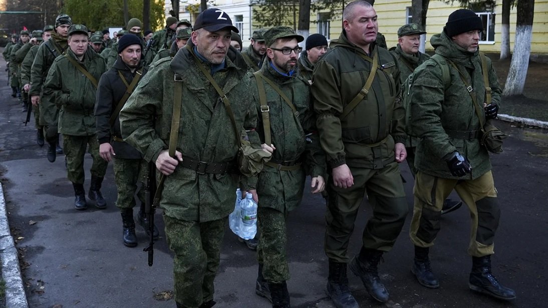 Mylovanov's tweet photo. Russia planned a breakthrough for spring 2026. It lost more than 200,000 troops across spring and summer, ran no successful mechanized assault, and gained almost no new ground.

Ukrainian forces liberated 745 square kilometers and 26 settlements in the south — United24. 1/ https://t.co/eST6YE3pGf