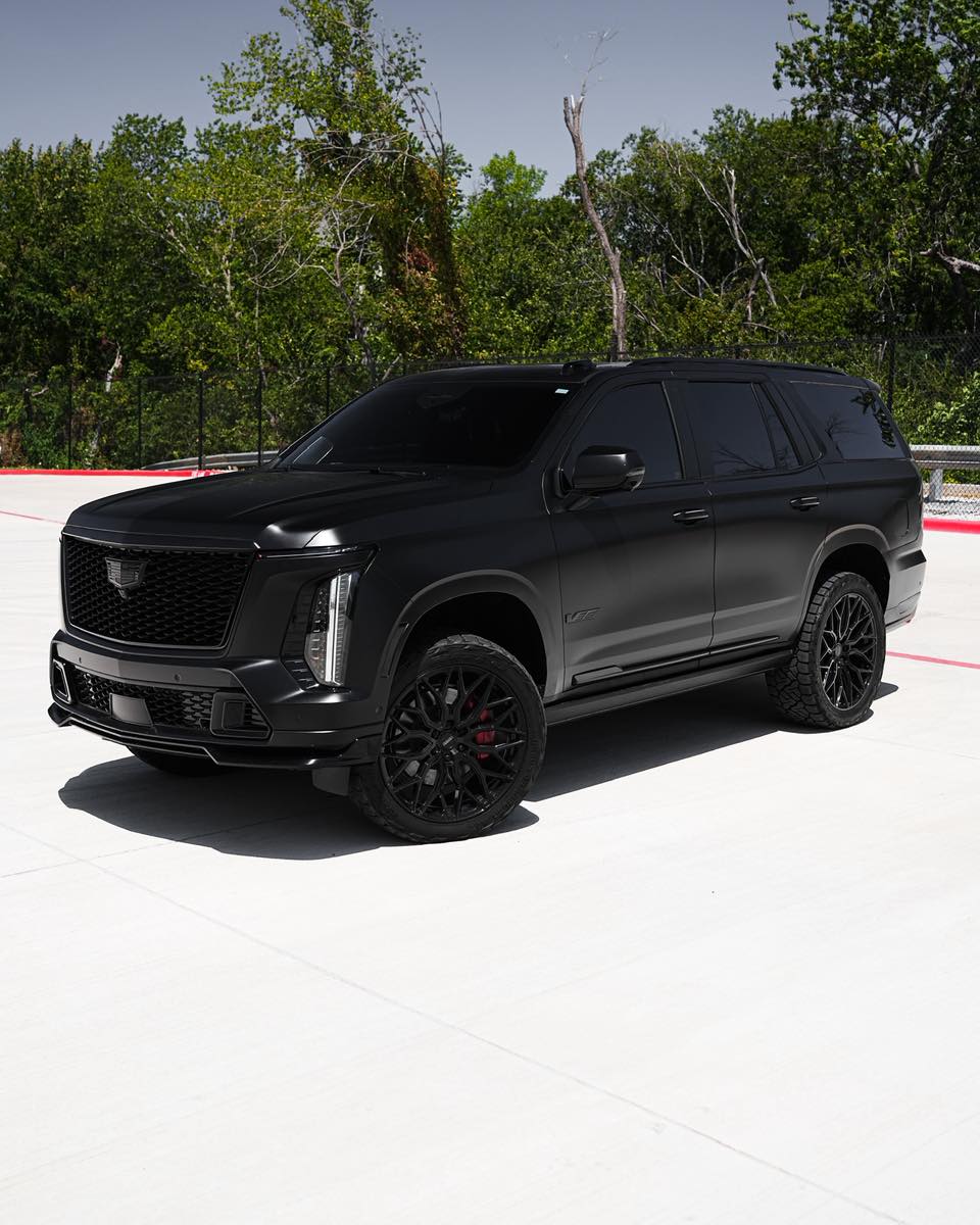 nocarcontext's tweet photo. CADILLAC ESCALADE V 🖤🖤 https://t.co/ObP9txLSzN