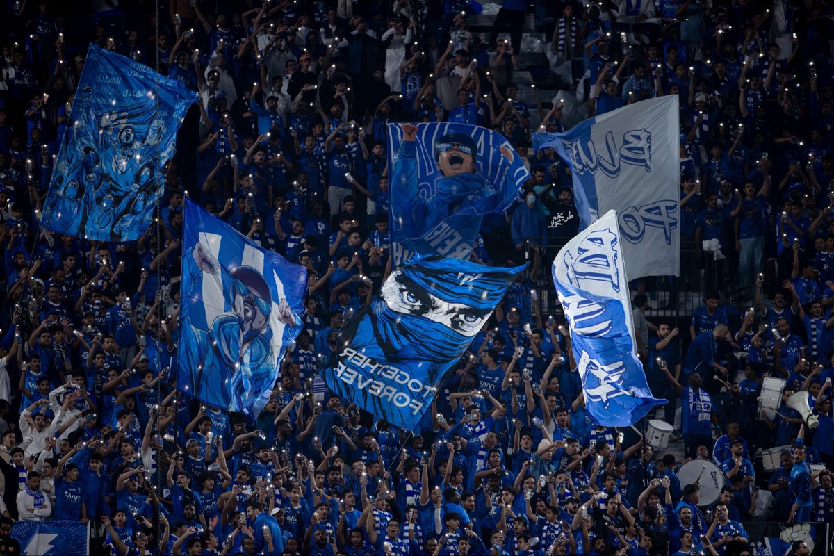 baytAlhilal's tweet photo. 🚨🚨🚨🚨🗣️ علي البليهي : 

يروح جيل ويجي جيل ويبقى جماهير الهلال هو الثابت 💙💙💙💙🤯 https://t.co/vkBAkmUFSy