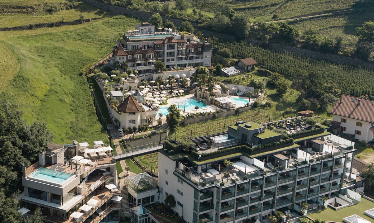 luxurygroup's tweet photo. Preidlhof Luxury Dolce Vita Resort in Naturno ( South Tyrol ) Italy. An all-inclusive wellness resort and medical spa with farm-to-table cuisine and expert treatments by licensed practitioners. #wellnessresort #medspaitaly #massage #sauna #swimmingpool https://t.co/Fp54aMIIds https://t.co/vSRkRxOZC4