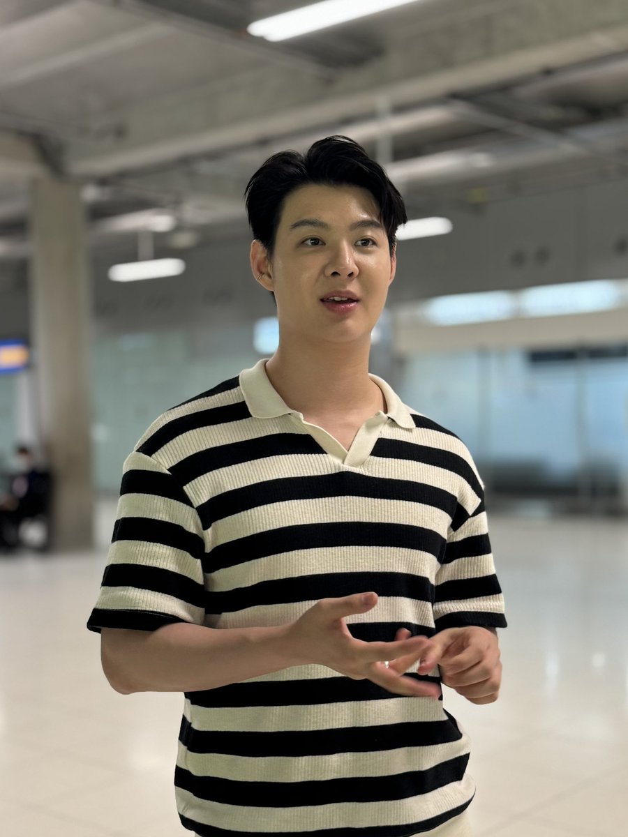 LKS4EVR's tweet photo. ตี 2 แต่ยังเจื้อยแจ้วได้อยู่ #Saint_sup https://t.co/XkF2jJca7H