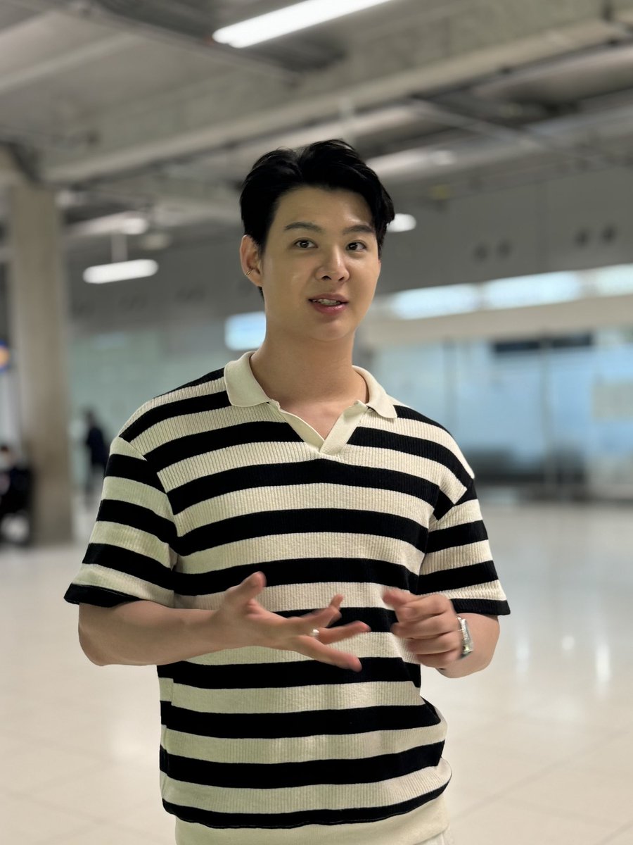 LKS4EVR's tweet photo. ตี 2 แต่ยังเจื้อยแจ้วได้อยู่ #Saint_sup https://t.co/XkF2jJca7H
