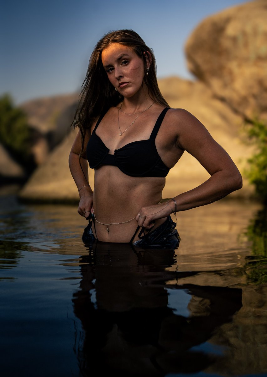 Raiju9's tweet photo. River Photosession 
Model insta: emily_n11
📸 insta: @raikiri9 

#photography #photographersofX #Photosession #modelphotography https://t.co/X8w0m78nuD