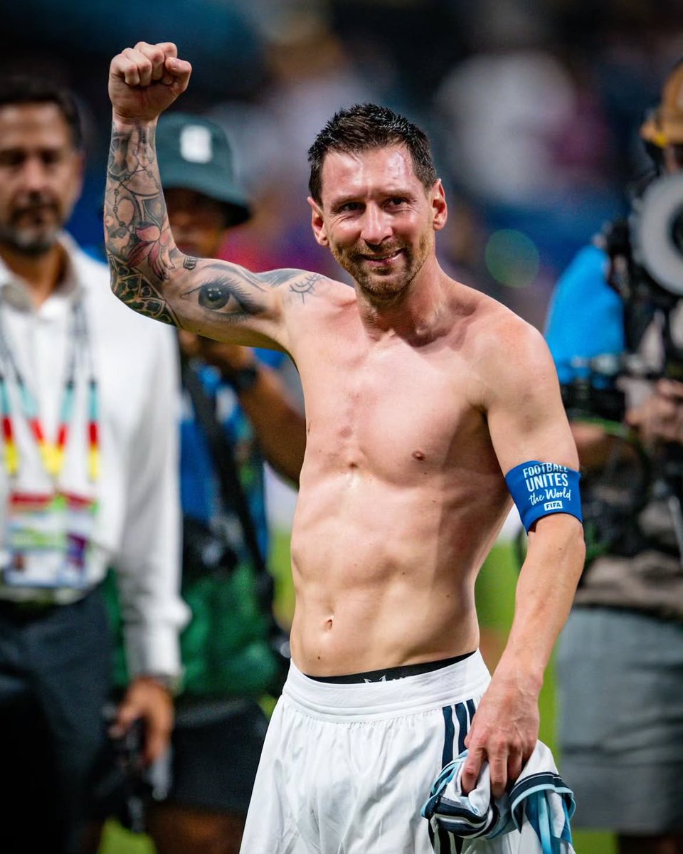 messi_archive's tweet photo. Anda a descansar, me hiciste la persona más feliz del mundo.
Gracias. https://t.co/966oq7Z2tg