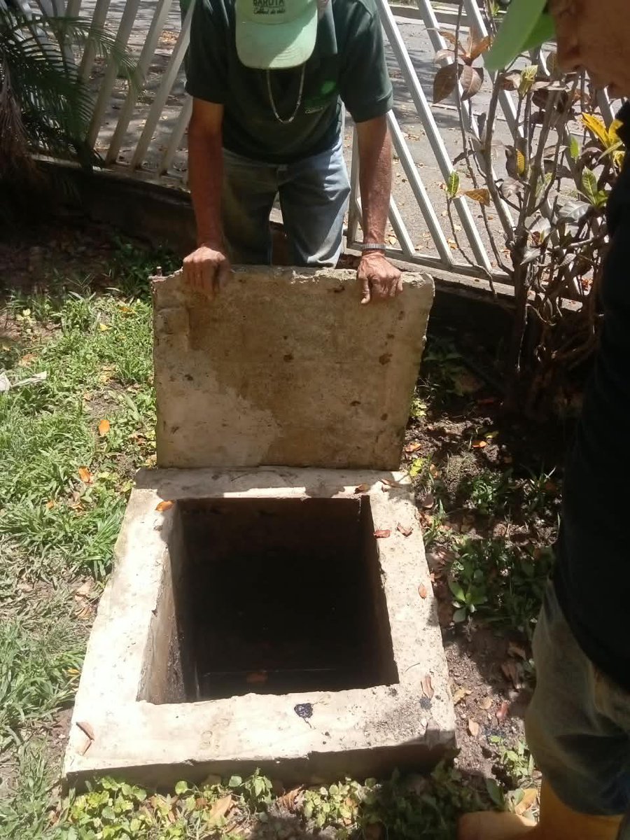 darwingonzalezp's tweet photo. Nuestra dirección de infraestructura y aguas continúan con las labores de destape de tranquilla, drenajes y la construcción de sistema de drenajes en: 

📍El Cafetal 
📍Alto Prado 
📍La Bonita 
📍El Peñón. https://t.co/hZWqAioaXB