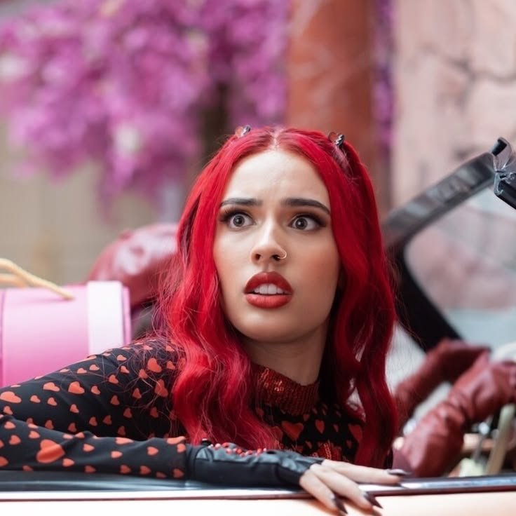 kylieswaffless's tweet photo. The concept of both Kylie and Red having mommy issues has me fried https://t.co/53EJz1Uk5M