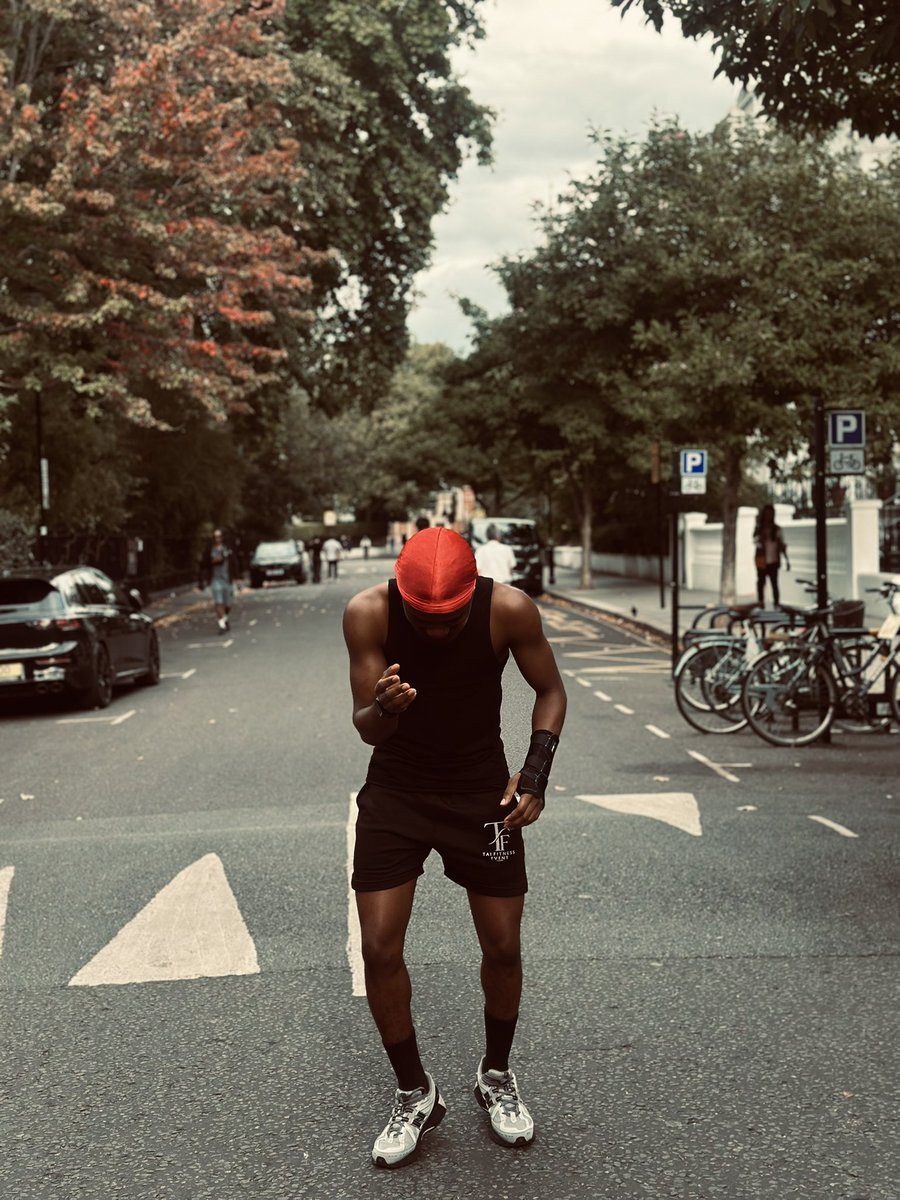 Akanimo_Utibe01's tweet photo. Today after a night shift I was spontaneously pulled to go for the famous Notting Hill carnival, it was interesting but @OlatunbosunPel2 🤦🏽‍♂️ stressed meeeeeee. Myself and my homegirl @feragurl ❤️ https://t.co/IAUXSkGMrn