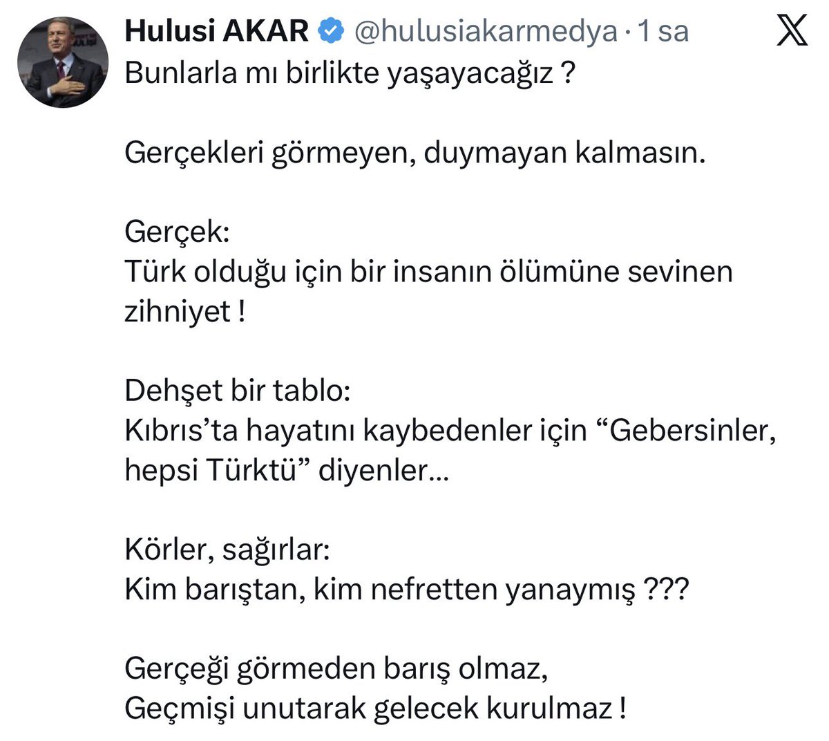OrkunOzeller's tweet photo. Hulusi Akar’dan beklenmeyen paylaşım.  Gerçekleri görmeyen duymayan kalmasın demiş
Görmeyen duymayan bir kendisi kalmıştı zaten. https://t.co/Hui6KjGIz9