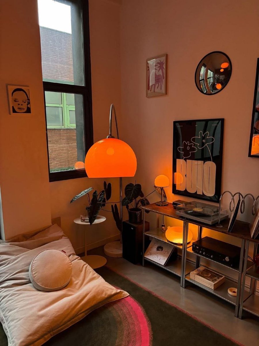 Arthetec's tweet photo. cozy bedroom vibes, very comfortable. https://t.co/O2hebc73Zu