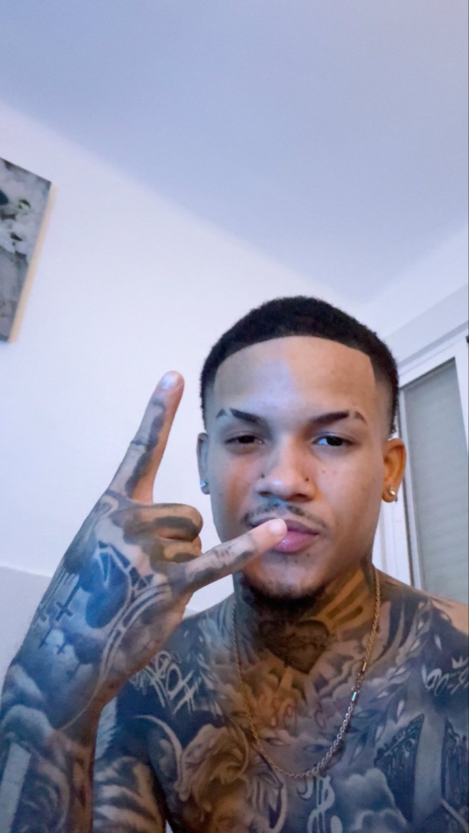 Esqueaaaa's tweet photo. https://t.co/qfl5UTjwUH
Klk bb👀🔥😈 https://t.co/QHVfG6e4BN