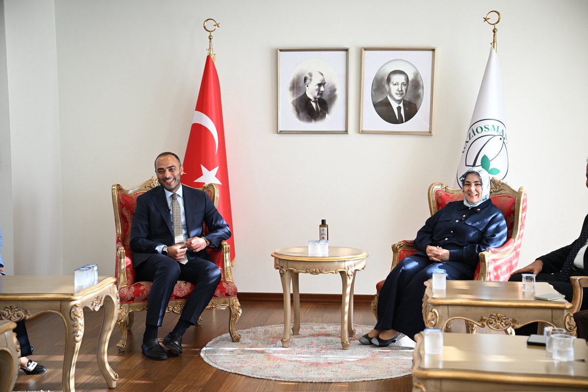 tugbaisikercan's tweet photo. 📍İstanbul | Gaziosmanpaşa Belediyesi 

Gaziosmanpaşa ilçe ziyaretimiz doğrultusunda, Belediye Başkan Vekilimiz Sn. Eray Karadeniz ile bir araya geldik.  

İlçemizin çehresini değiştiren projeler ve komşularımızın refahı için yürütülen çalışmalar üzerine verimli bir görüşme gerçekleştirdik. Gaziosmanpaşa’mız için ortaya koyduğu vizyon ve özverili hizmetleri dolayısıyla Sn. @eraykaradeniz Başkanımıza teşekkürlerimizi sunuyoruz.