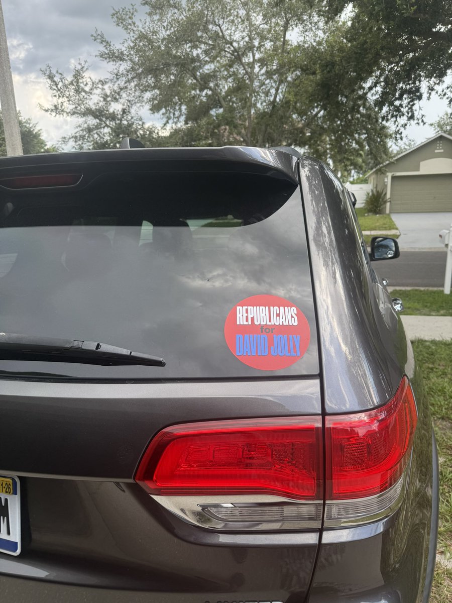 rgsmither's tweet photo. Got the whips branded with @GOP4Jolly today. 

We’ve voted Republican our entire adult lives. We didn’t leave our principles, the party left them at the altar for a personality cult.

We don’t owe anybody our vote because they slapped an R beside their name.

Earn it.

Until then, We’ll be the Republican bumper stickers in the parking lot that pisses some off while hopefully inspiring others to give @DavidJollyFL a chance. 🇺🇸