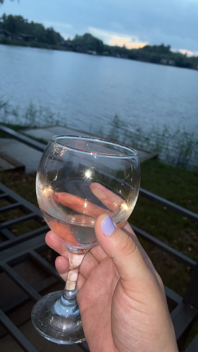 lizzgrantuk's tweet photo. Late night wine is my fave! Who needs a bank holiday session from a British brat 

#milf #bbw #pawg #buyingcontent #joi
#sph #curves #findom #cashmeet #cei
#rates #snap #tele #goddess #domme https://t.co/phuVbgProi