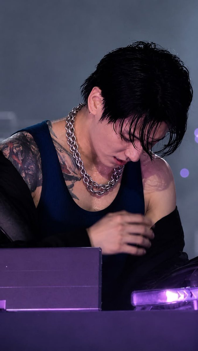 TATINMN7's tweet photo. #HAPPYJKDAY Que Dios te bendiga, y que sigas cumpliendo muchos años más y regalandonos esa hermosa sonrisa. Te amooooo 
💜💜💜💜💜💜💜
#JUNGKOOKisFYA
#AlwaysByYourSideJK
#YouAreThatSomebodyJK
#BornGoldenJungkook
#WorldVocalJungkook
#PARTYPARTYJK
#JKRulerOfTheStage https://t.co/vWFrodnF4a