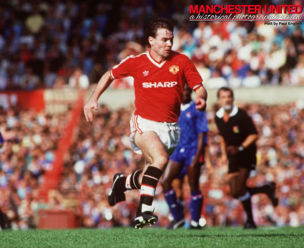 paulenglish1961's tweet photo. 25th August 1987, United played Chelsea in an August Bank Holiday fixture at Old Trafford. United won 3-1 with goals scored through Brian McClair, Gordon Strachan and Norman Whiteside, whilst United Goalkeeper Gary Walsh was credited with an Own goal for Chelsea. #MUFC #UTFR #GGMU #ManchesterUnited #ManUtd #ManUnited